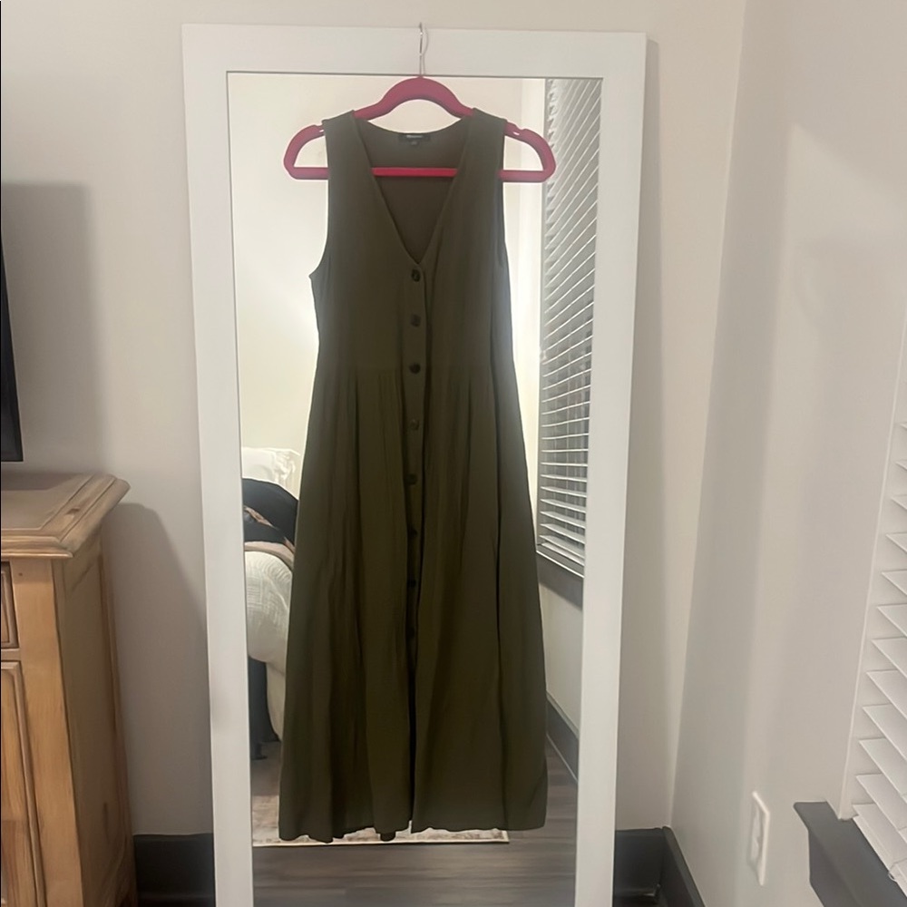 Madewell Sleeveless Button-Down Dress